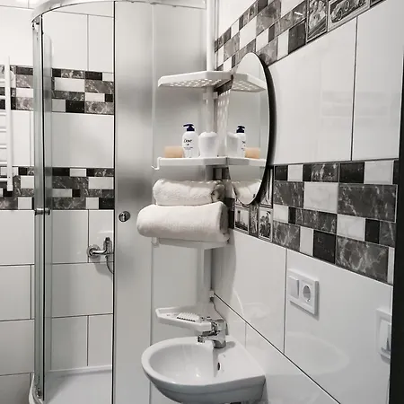 אורחן Skyhome Mini-hotel 3*