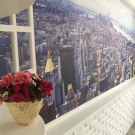 אורחן Skyhome Mini-hotel
