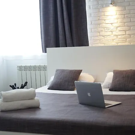 אורחן Skyhome Mini-hotel 3*