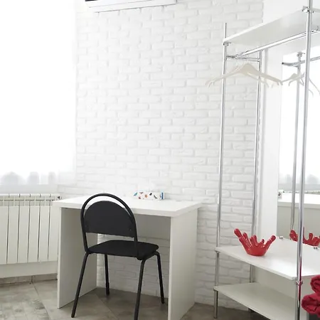 Skyhome Mini-hotel אורחן