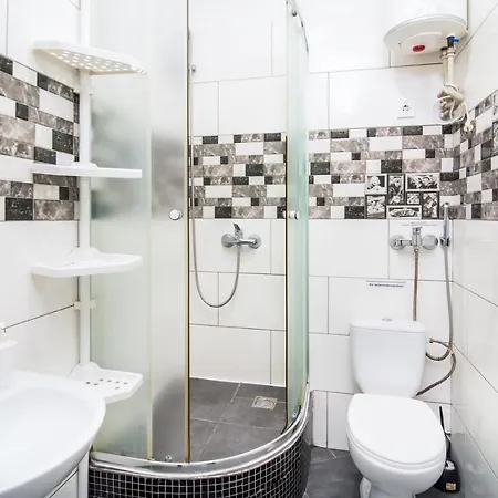Skyhome Mini-hotel אורחן 3*