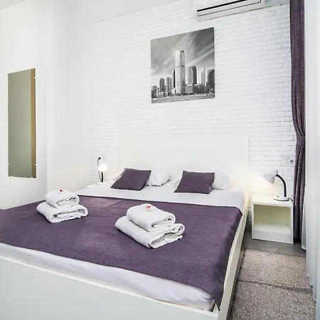 Skyhome Mini-hotel 3* קייב