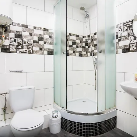אורחן Skyhome Mini-hotel