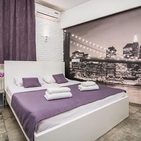 Skyhome Mini-hotel אורחן