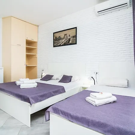 Skyhome Mini-hotel 3* קייב