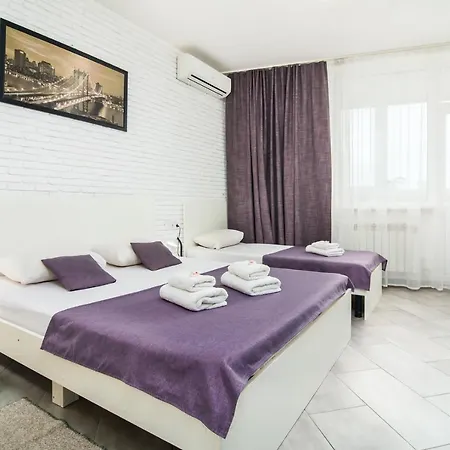 Skyhome Mini-hotel אורחן 3*